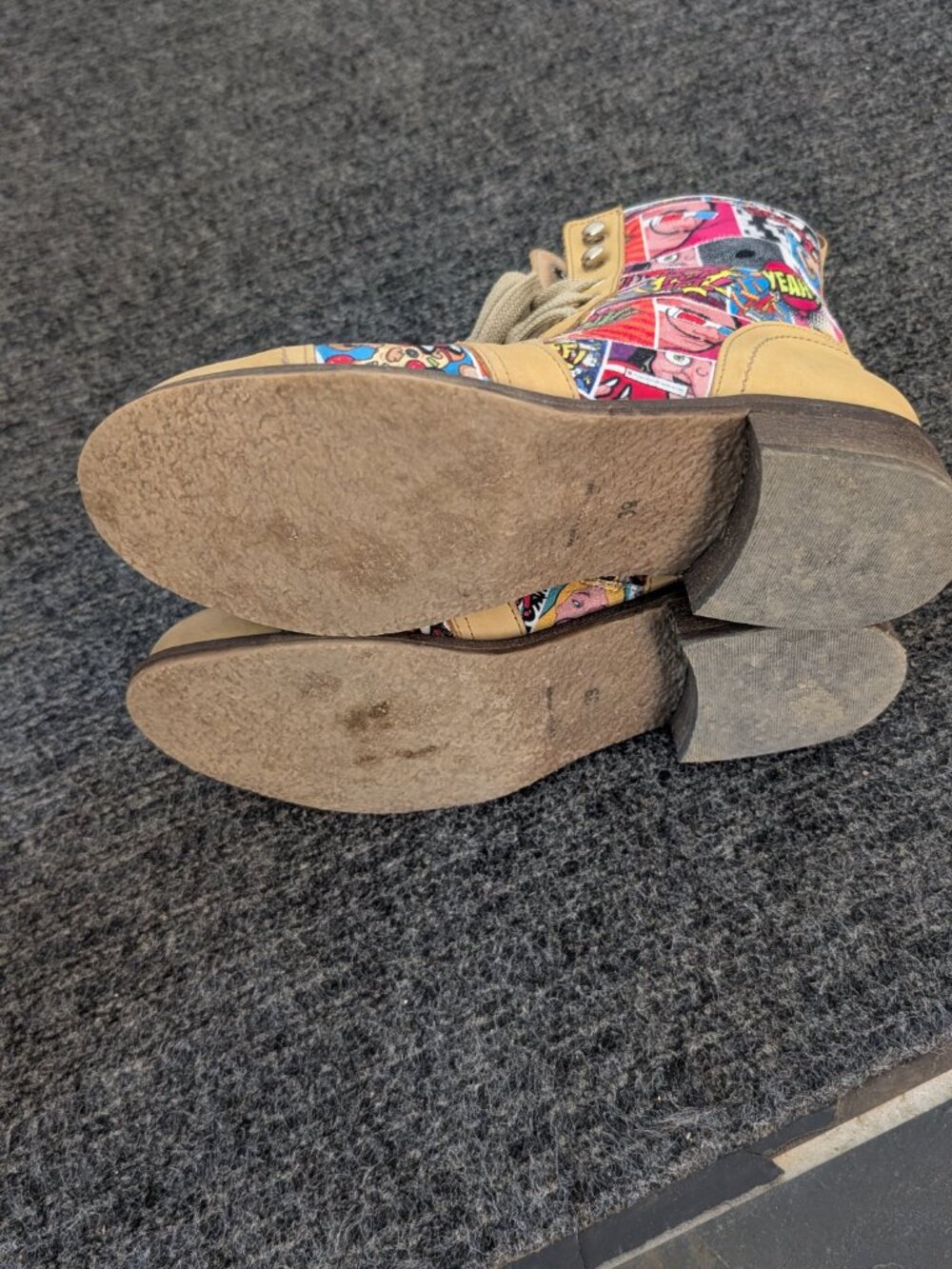 Unity in Diversity Boot - Picture 5 of 9